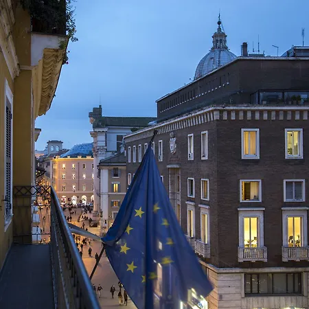 Via Del Corso Rom