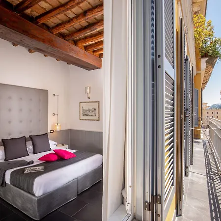 Pensionat Via Del Corso 4*